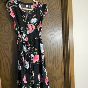 Like new Old Navy floral print dress
